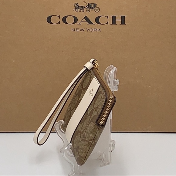 Corner Zip Wristlet In Signature Canvas KHAKICHALK - Picture 7 of 16